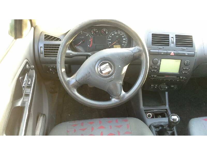 seat cordoba berlina (6k2) del año 2000