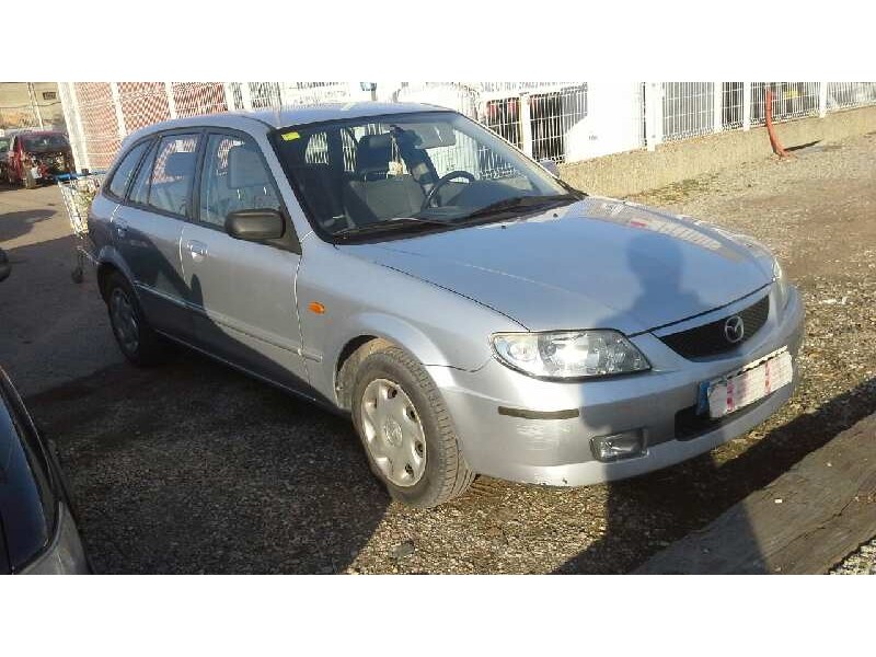 mazda 323 berl. f/s (bj) del año 2001