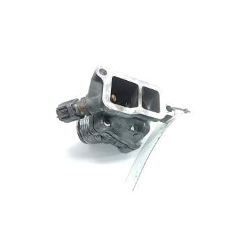 Recambio de caja termostato para volvo xc70 d5 awd kinetic referencia OEM IAM 30650022  