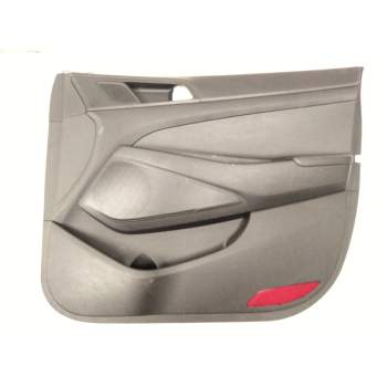 GUARNECIDO PUERTA DELANTERA DERECHA 82302D7050 