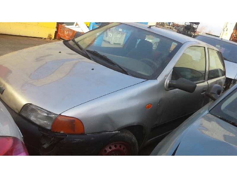 fiat punto berlina (176) del año 1999