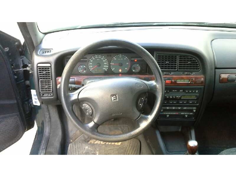 citroen xantia berlina del año 2000