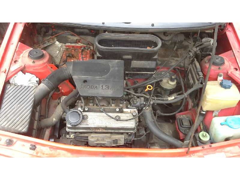 skoda felicia berlina ( 791) del año 1999