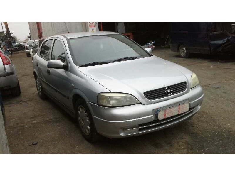 opel astra g berlina del año 2003