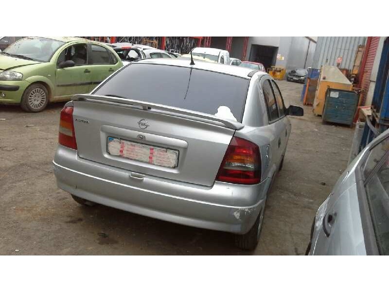 opel astra g berlina del año 2003