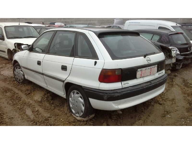 opel astra f berlina del año 1994