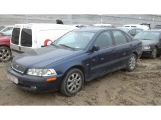 volvo s40 berlina del año 2000