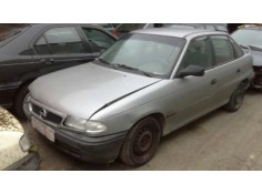 opel astra f berlina del año 1995