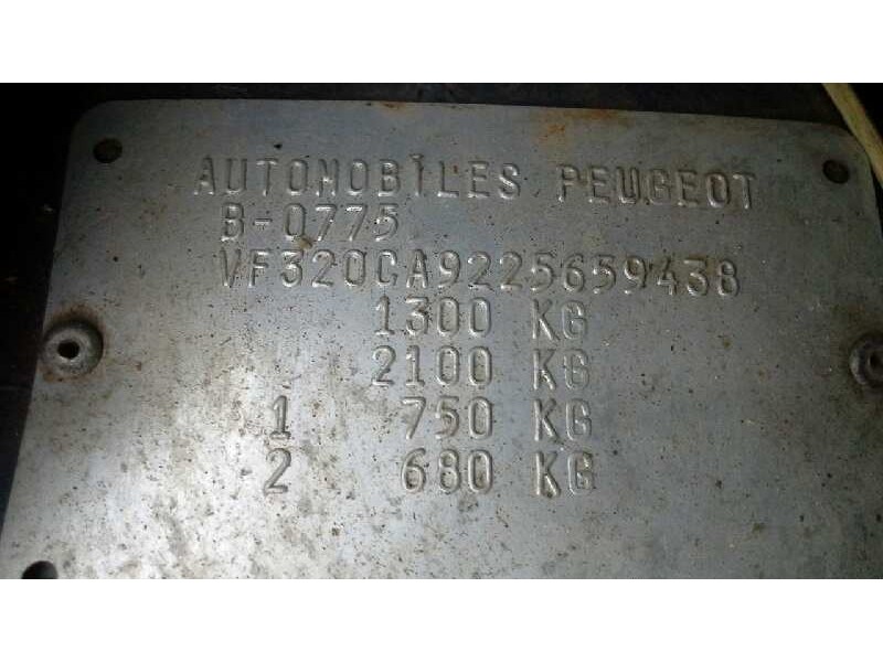 peugeot 205 berlina del año 1997