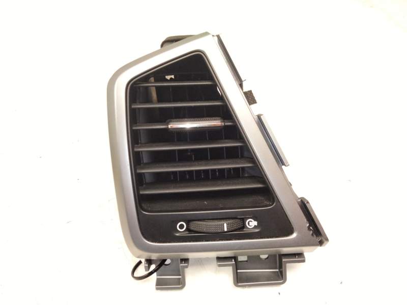 Recambio de aireador izquierdo para hyundai tucson (tl, tle) 2.0 crdi referencia OEM IAM D797480000  