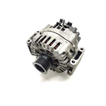 Recambio de alternador para mercedes-benz clase m (w166) referencia OEM IAM A0009067702  
