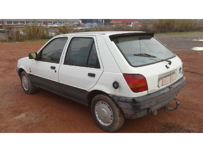 ford fiesta berl./courier del año 1988