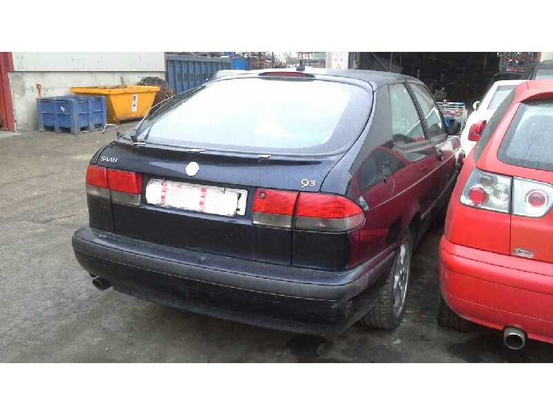 saab 9-3 berlina del año 2001
