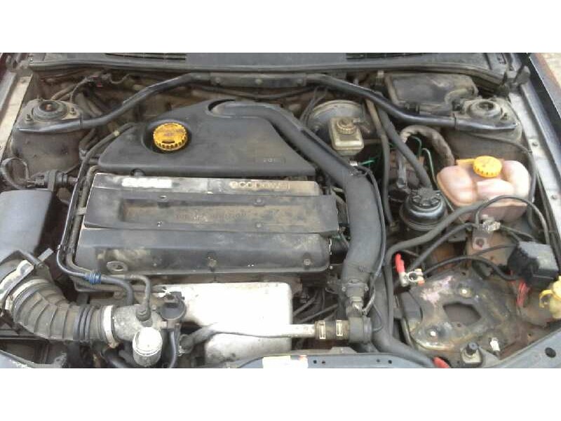 saab 9-3 berlina del año 2001