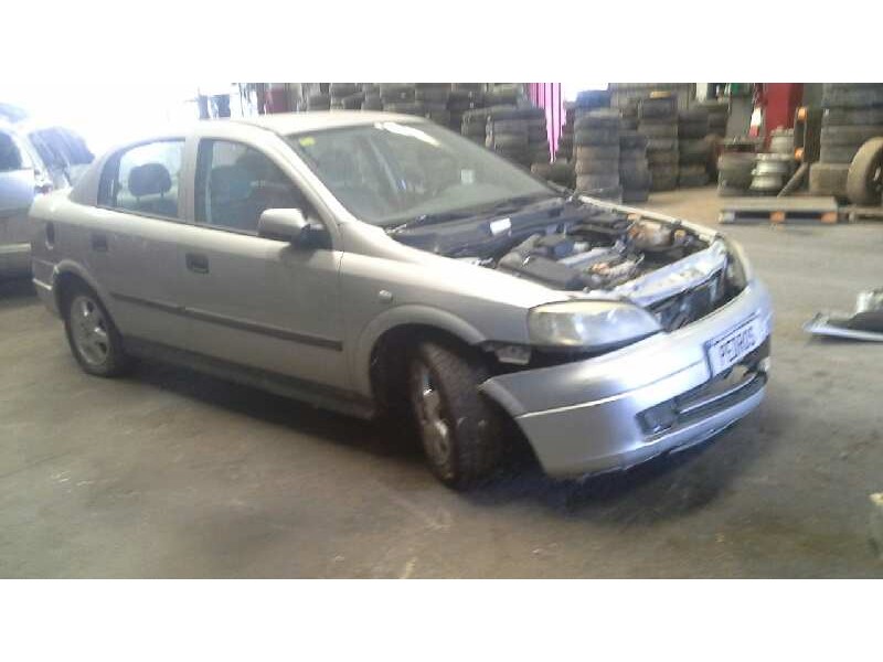 opel astra g berlina del año 2001