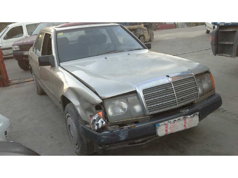 mercedes clase e (w124) berlina del año 1987