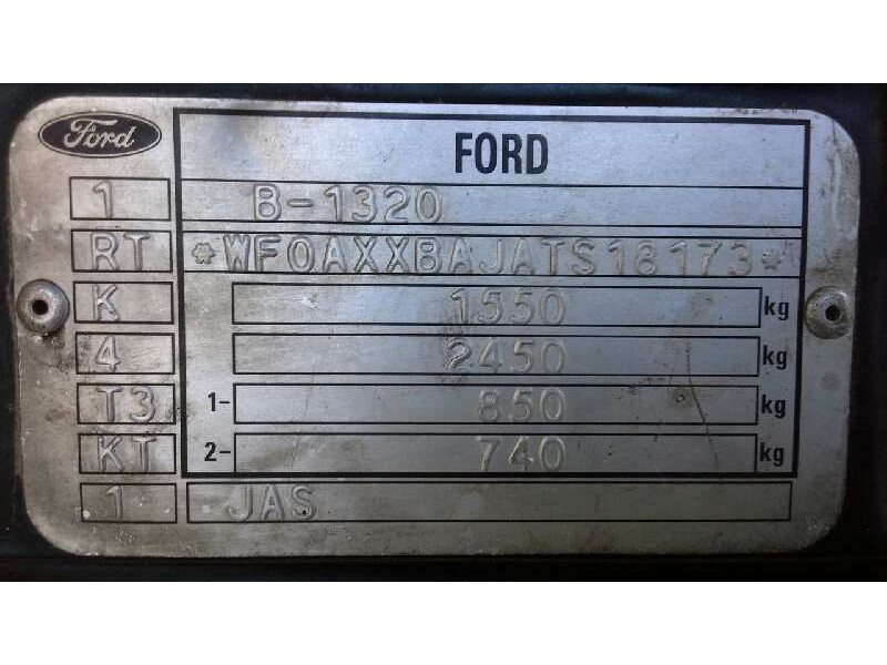 ford fiesta berlina (dx) del año 1996
