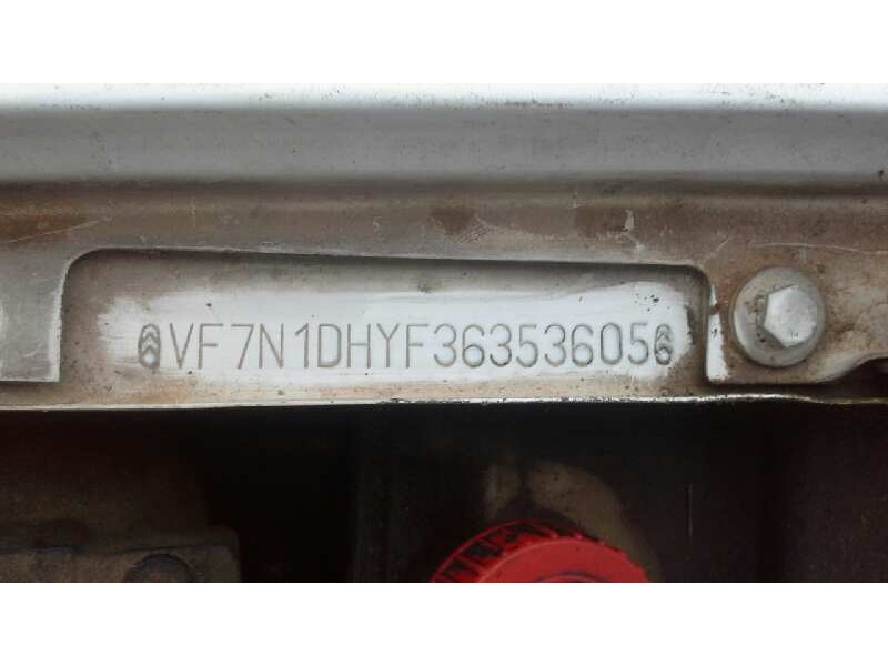 citroen xsara berlina del año 1998