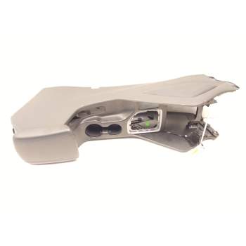 Recambio de reposabrazos para hyundai tucson (tl, tle) 2.0 crdi referencia OEM IAM 84678D7201  