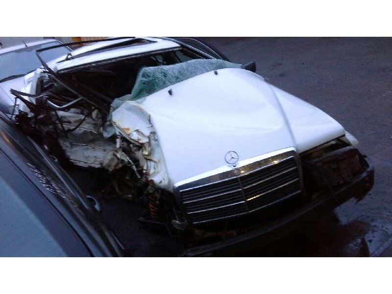 mercedes clase c (w201) berlina del año 1987
