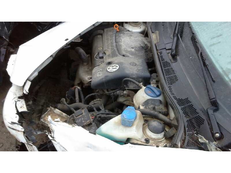 volkswagen polo berlina (6n1) del año 1999