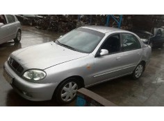 daewoo lanos del año 2000
