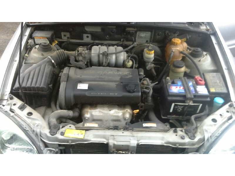 daewoo lanos del año 2000