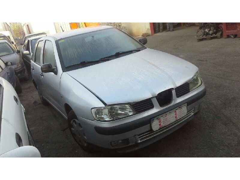 seat ibiza (6k1) del año 2002