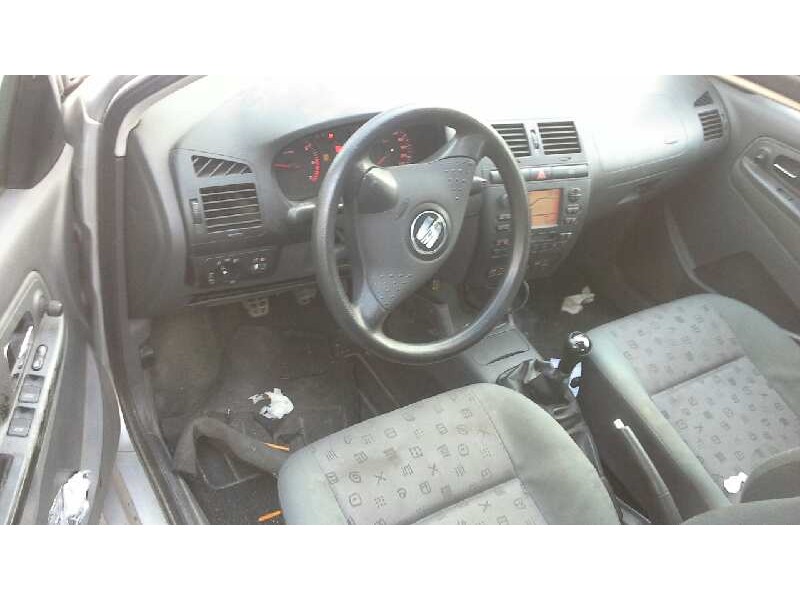 seat ibiza (6k1) del año 2002