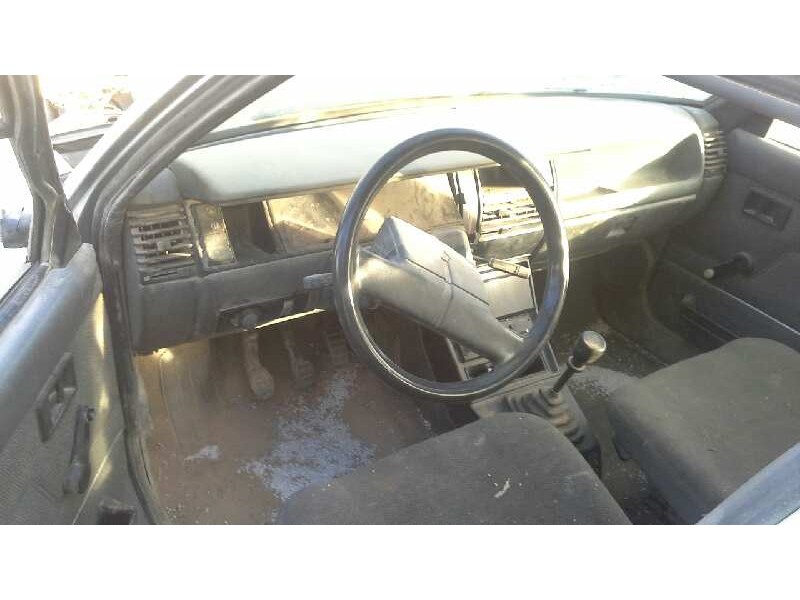 renault r-11 del año 1984