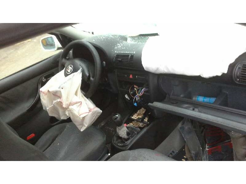 seat toledo (1m2) del año 1999