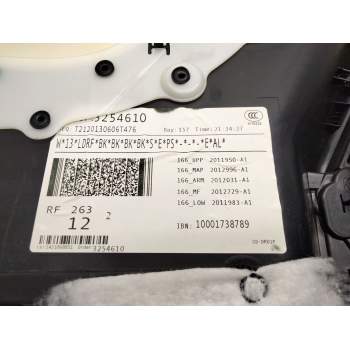 Recambio de guarnecido puerta delantera derecha para mercedes-benz clase m (w166) referencia OEM IAM 3254610  
