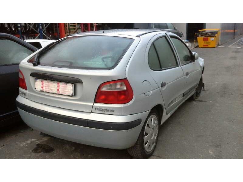 renault megane i fase 2 berlina (ba0) del año 2001