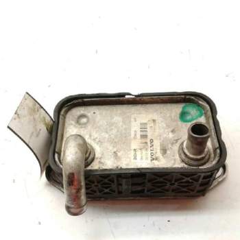 Recambio de enfriador aceite motor para volvo xc90 d5 referencia OEM IAM 8677973  
