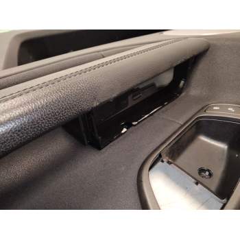 Recambio de guarnecido puerta delantera derecha para land rover evoque 2.0 td4 cat referencia OEM IAM BJ3220962  
