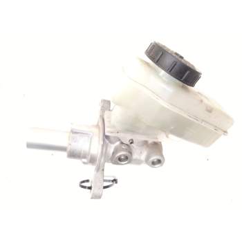 Recambio de bomba freno para infiniti ex 30d referencia OEM IAM 0204223184  