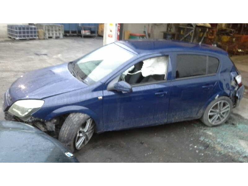 opel astra h berlina del año 2005