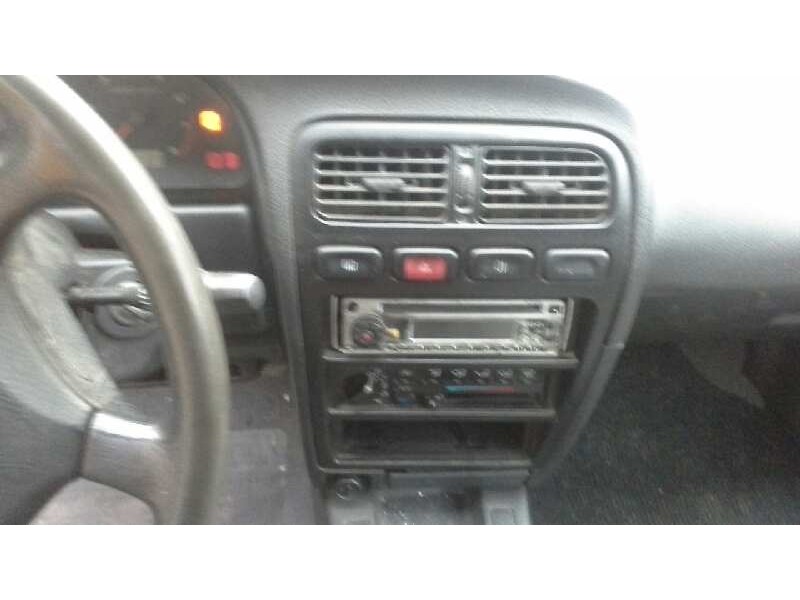 nissan primera berl./familiar (p10/w10) del año 1996