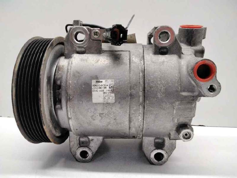 Recambio de compresor aire acondicionado para nissan cabstar 35.12 referencia OEM IAM 926004X30A  