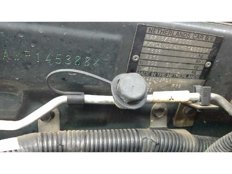 mitsubishi carisma berlina 4 (da0) del año 1999