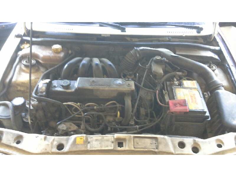 ford fiesta berlina del año 1998