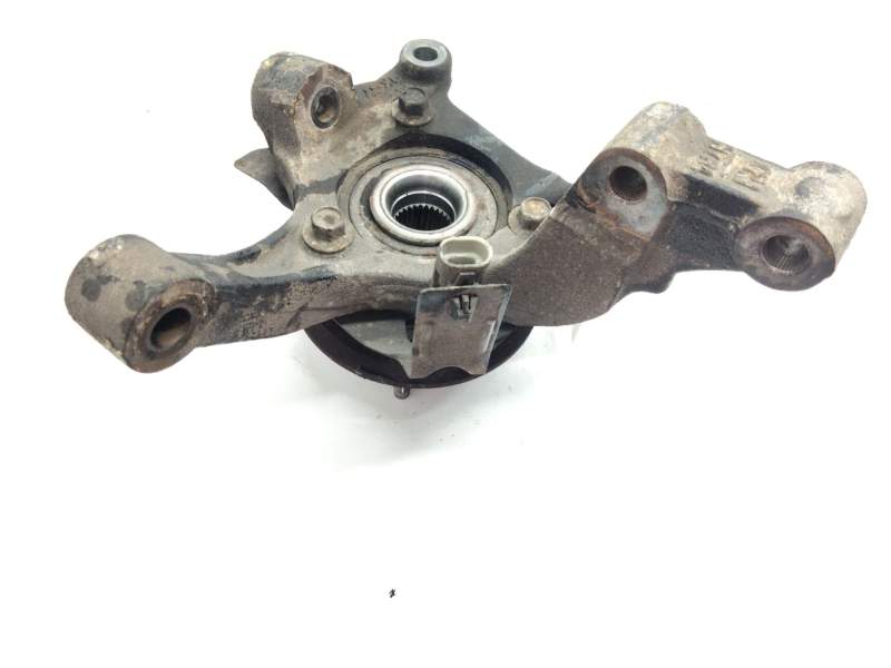 Recambio de mangueta delantera derecha para chevrolet captiva (c100, c140) 2.0 d referencia OEM IAM CB31000100  