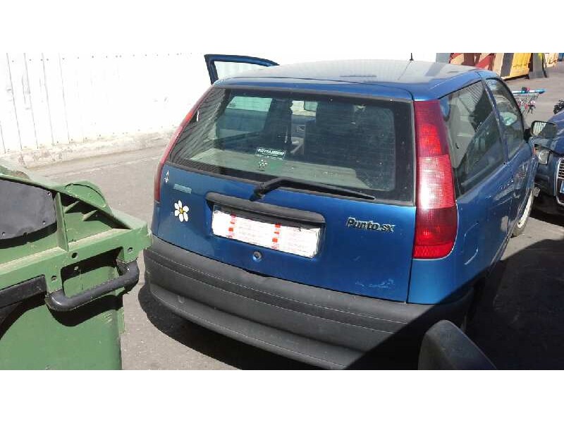 fiat punto berlina (176) del año 1996