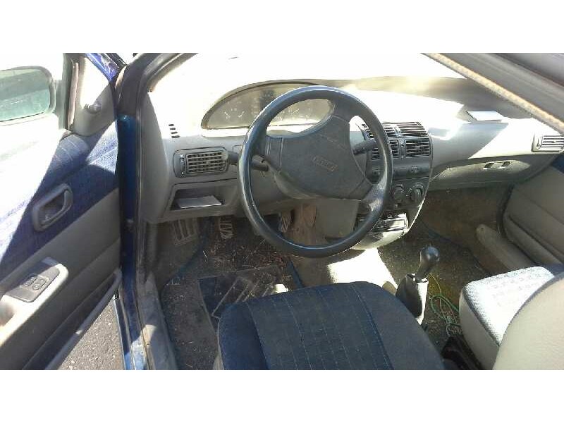 fiat punto berlina (176) del año 1996