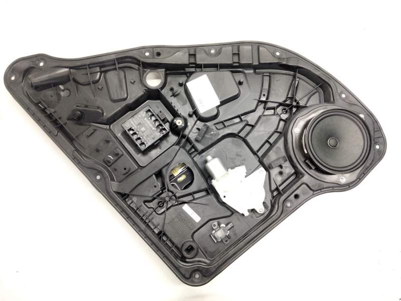 Recambio de elevalunas trasero derecho para mercedes-benz clase m (w166) referencia OEM IAM A1667300279  
