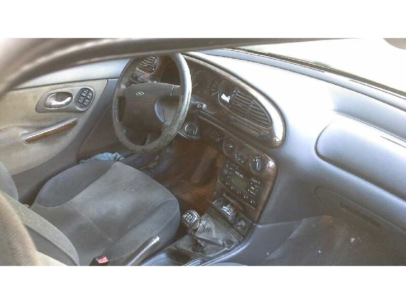 ford mondeo berlina (gd) del año 2000