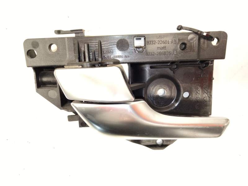 Recambio de maneta interior trasera izquierda para land rover evoque 2.0 td4 cat referencia OEM IAM BJ3222601AB  