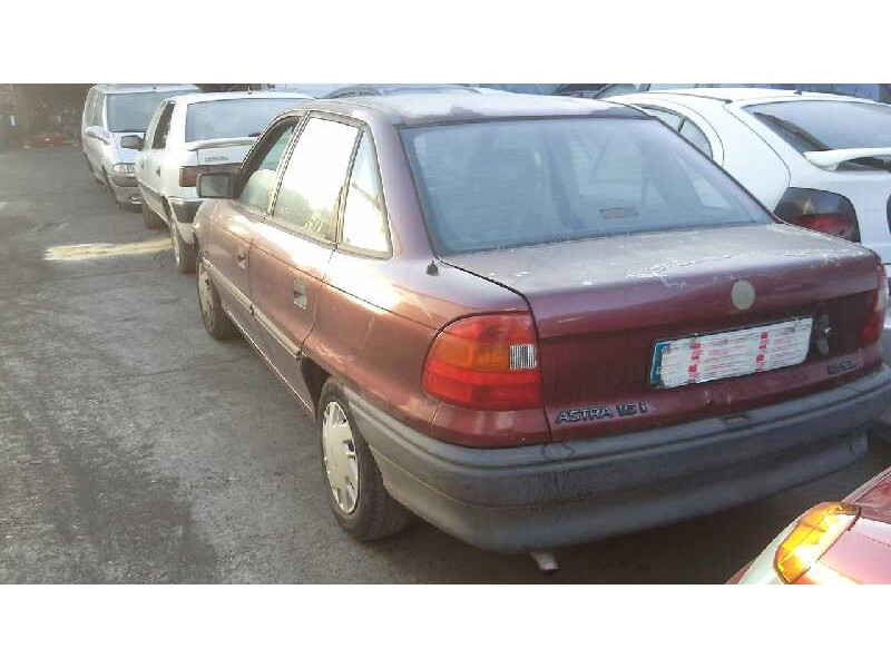 opel astra f berlina del año 1993