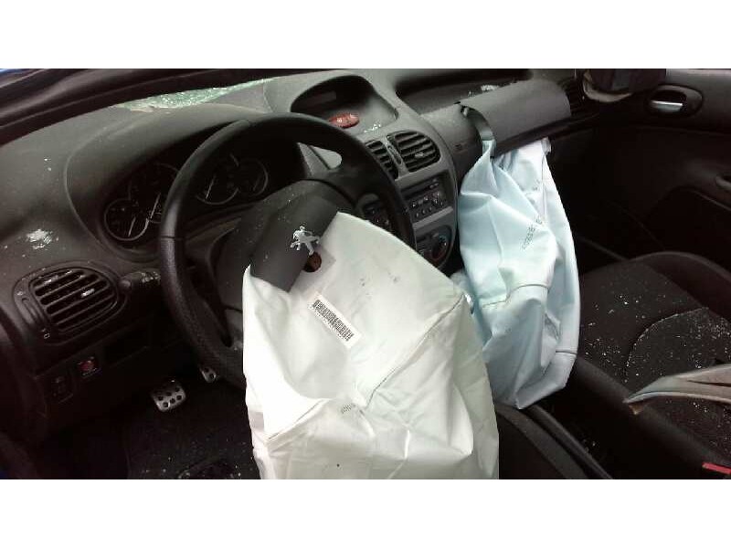 peugeot 206 berlina del año 2007