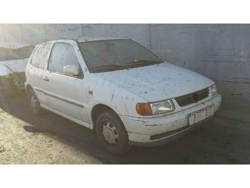 volkswagen polo berlina (6n1) del año 1996